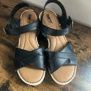 Born Sandals Women's 10 Black Leather Platform Cross Ankle Strap Comfort